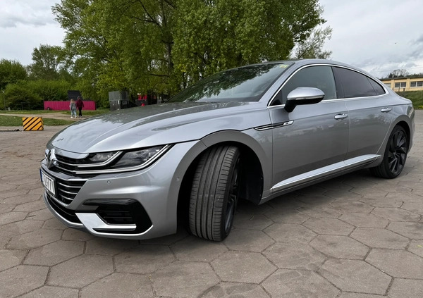 Volkswagen Arteon cena 110000 przebieg: 114000, rok produkcji 2018 z Toruń małe 121